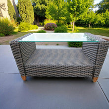 WHOLESALE - OUTDOOR FURNITURE TABLES